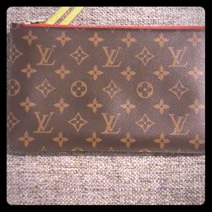 Authentic Louis Vuittion Wrislet